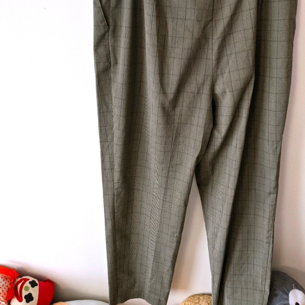 High-waisted and Vintage Dress Pants